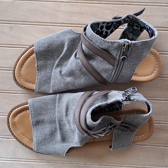 Blowfish Girls Cutout Open Toe Fabric Booties - Picture 1 of 8